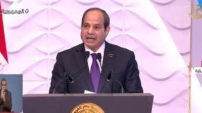 الرئيس السيسي يوجه الحكومة بتوفير التمويل للمرأة بأقل الشروط والضمانات