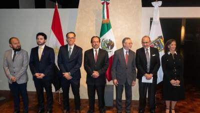 سفير مصر في المكسيك يشارك في الاحتفال بانتهاء عمل البعثة المكسيكية للمصريات