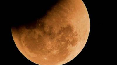 الاثنين... خسوف شبه ظلي لـ"بدر رمضان" 