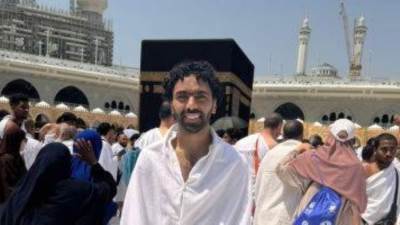 حسين الشحات يؤدى مناسك العمرة بعد استبعاده من المنتخب