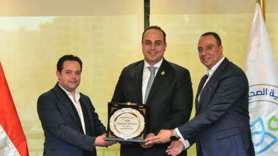 رئيس الرعاية الصحية يبحث التعاون مع سمينس لتطوير نظام إدارة المباني (BMS) باستخدام التكنولوجيا الذكية