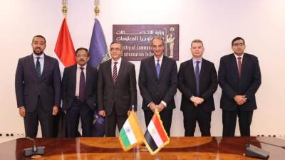 وزير الاتصالات يشهد توقيع مذكرة تفاهم بين المصرية للاتصالات و"ايتيدا" والمعهد القومى للاتصالات