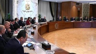 رئيس الوزراء يشهد توقيع عقد نقل حق انتفاع أرض تابعة لاقتصادية قناة السويس