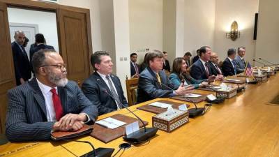 وزير الخارجية يستقبل وفداً من أعضاء لجنة الأمن الداخلي بمجلس النواب الأمريكي