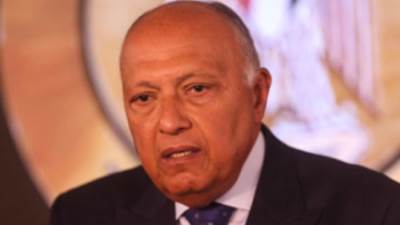 شكرى يتلقى اتصالاً من وزير الخارجية البريطانى لبحث إنهاء الحرب فى غزة