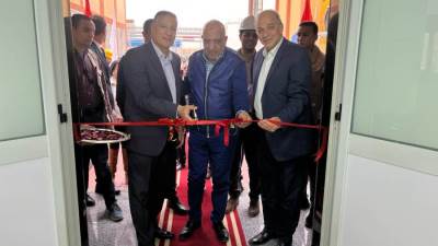 وزير قطاع الأعمال العام يفتتح وحدة تركيز الصودا (المبخرات) ومحطة معالجة الصرف الصناعي