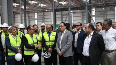 مدبولي يتفقد مصنع "بيكو مصر" للأجهزة .. استثمارات تركية تتجاوز 100 مليون دولار