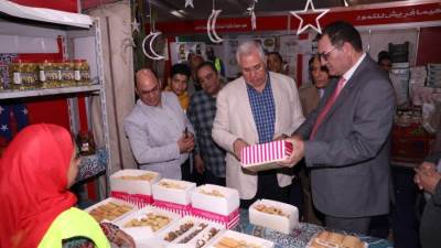 "القصير” يقرر مد فترة المعرض إلى ما بعد شهر رمضان بعد الاقبال الكبير من المواطنين