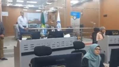 محافظ الإسماعيلية يتابع حادث سقوط جسر عزبة الكوبانية بقرية عين غصين