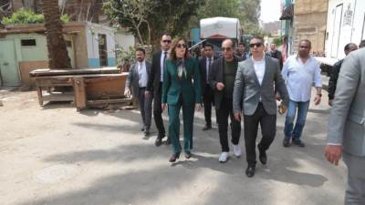 وزيرة الثقافة في جولة مفاجئة باستوديو مصر لتفقد بلاتوهات التصوير وتوجه بإحالة عدد من العاملين للتحقيق