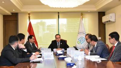 رئيس الرعاية الصحية يطلِّع على مقترح استثمار أصول الهيئة لتعظيم الموارد في (6) محافظات 