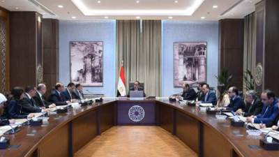 الحكومة: التزام الإدارات الجمركية بالسير فى إجراءات إحالة البضائع للمُهمل