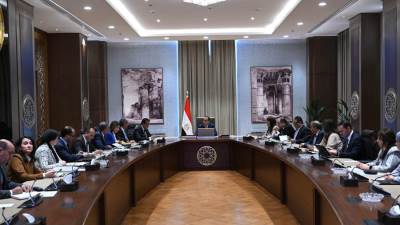 رئيس الوزراء يتابع خطة جذب الاستثمارات الأوروبية إلى مصر وترتيبات مؤتمر الاستثمار المصري- الأوروبي