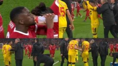 محمد صلاح يكسر صيامه وسط مباراة ليفربول ضد شيفيلد فى الدورى الإنجليزى