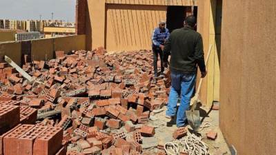 أجهزة عددٍ من المدن الجديدة تُزيل مخالفات بناء وإشغالات بعدة مناطق