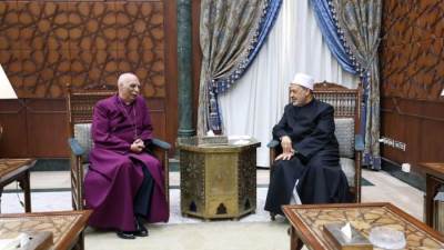 شيخ الأزهر يؤكد على أواصر الأخوة والمحبة والمودة وعمق الترابط بين المصريين