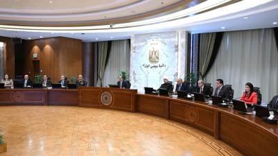 رئيس الوزراء يُهنئ الرئيس السيسي والحكومة والشعب المصري العظيم بمُناسبة حلول عيد الفطر