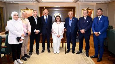 وزيرة الهجرة تستقبل عددا من أعضاء الجالية المصرية في نيويورك