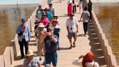 خلال أيام العيد.. إقبال كثيف على زيارة حدائق الرى بالقناطر والمركز الثقافي الأفريقي بأسوان والنصب التذكاري بالسد العالى