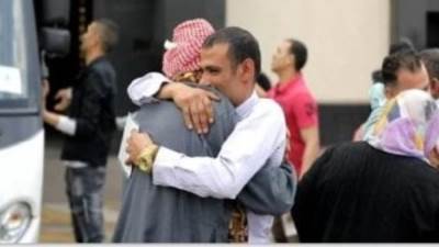 سنبدأ حياة جديدة.. المفرج عنهم من مراكز الاصلاح يشكرون الرئيس