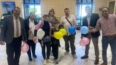 المطارات المصرية تحتفل مع الركاب بعيد الفطر المبارك