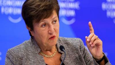 صندوق النقد الدولي يحذر من أن الاقتصاد العالمي يواجه عقدًا من "النمو الفاتر"