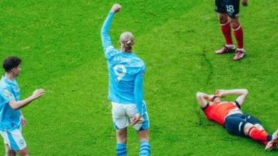 مانشستر سيتي يكتسح لوتون تاون 5-1 ويتصدر الدوري الإنجليزي مؤقتا