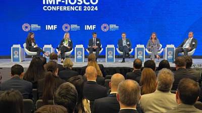 الرقابة المالية: الانخراط المستمر يمنحنًا منظورًا فريدًا في معالجة القضايا التي تواجه الأسواق والمستثمرين