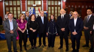 وزيرة الهجرة تشارك في احتفالية اليوم الوطني لليونان