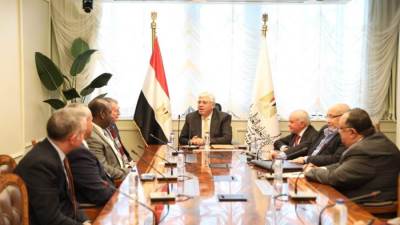 وزير التعليم العالى يبحث تعزيز التعاون مع جامعة وسط لانكشاير البريطانية