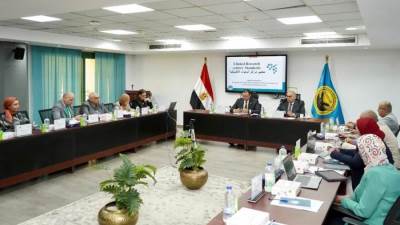 احمد طه: الدفع بمسيرة البحوث الطبية الإكلينيكية وتوحيد الجهود لضبطها