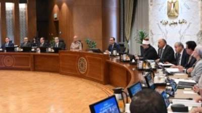 الحكومة: الفترة القادمة ستشهد مزيدا من انخفاض الأسعار