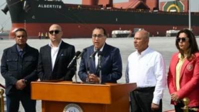 رئيس الوزراء يتفقد مشروع تطوير عواصم المحافظات والمدن الكبرى برأس البر