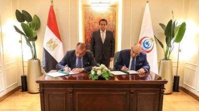 وزير الصحة يشهد توقيع اتفاقية تعاون مع جهاز التمثيل التجاري لتعزيز حركة السياحة العلاجية والترويج لها بالخارج