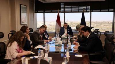 عيسى يعقد اجتماعاً لاستعراض مستجدات الخطة التنفيذية لتحسين التجربة السياحية