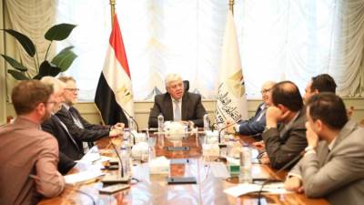 وزير التعليم العالى يبحث تعزيز التعاون مع جامعة أبردين البريطانية