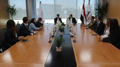 مذكرة تفاهم بين «حماية المنافسة» ومركز قانون المنافسة بجامعة «جورج واشنطن»