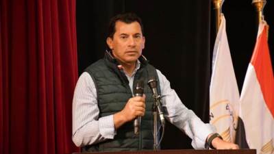 وزير الشباب والرياضة ومحافظ شمال سيناء يشهدان ختام مهرجان الهجن