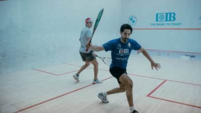 طارق مؤمن يتأهل لمواجهة علي فرج فى نصف نهائى بطولة الجونة للاسكواش