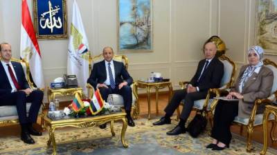 وزير الطيران المدني يبحث مع وزير النقل في ليتوانيا أوجه التعاون المشترك