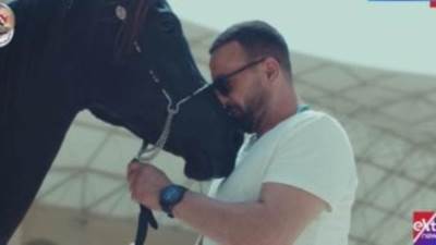 الرئيس السيسى يشاهد فيلما عن الفروسية فى مصر بمشاركة أحمد السقا