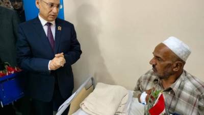 14 مصابا فلسطينيا يتلقون العلاج والرعاية بمستشفيات جامعة المنيا