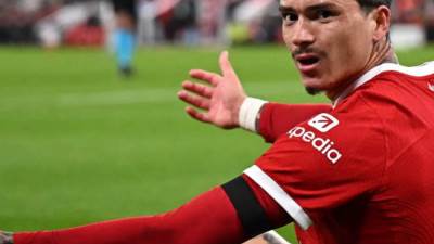 كاراجر: نونيز ليس لديه القدرة على التطور وعلى ليفربول اتخاذ قرار بشأنه