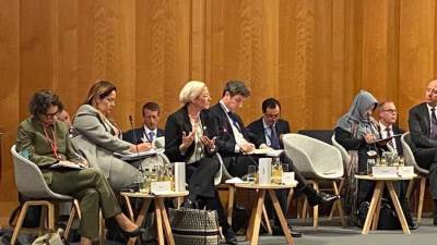 ياسمين فؤاد تترأس مع وزيرة ألمانيا للمناخ جلسة النظام العالمى لتمويل المناخ