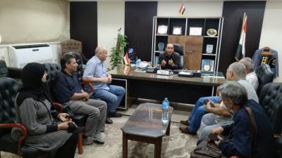 رئيس جهاز الشروق يلتقى حائزى قطع الأراضى المضافة للمدينة للاستماع إلى آرائهم