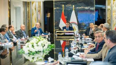 "وزير الدولة للإنتاج الحربي" يتابع موقف موازنة شركات ووحدات الإنتاج الحربي