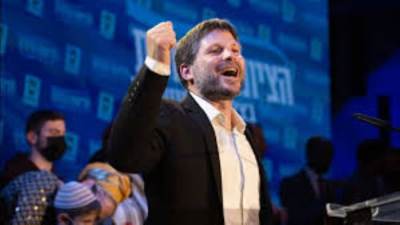 وزير مالية إسرائيل: المبادرة المصرية استسلام إسرائيلى وانتصار كارثى لحماس