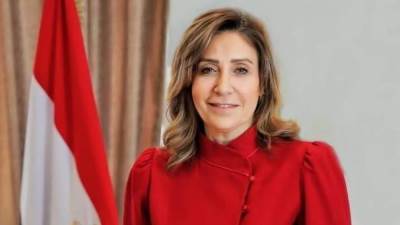وزيرة الثقافة تعلن برنامج "مصر ضيف شرف" معرض أبوظبي للكتاب 