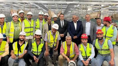وزير قطاع الأعمال العام يتفقد مصانع شركة مصر للغزل والنسيج بالمحلة الكبرى