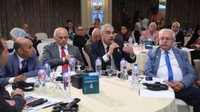 وزير التموين: استلام 750 ألف طن قمح محلي خلال الاسبوعين الماضين والمستهدف هذا العام استلام 3.5 مليون طن